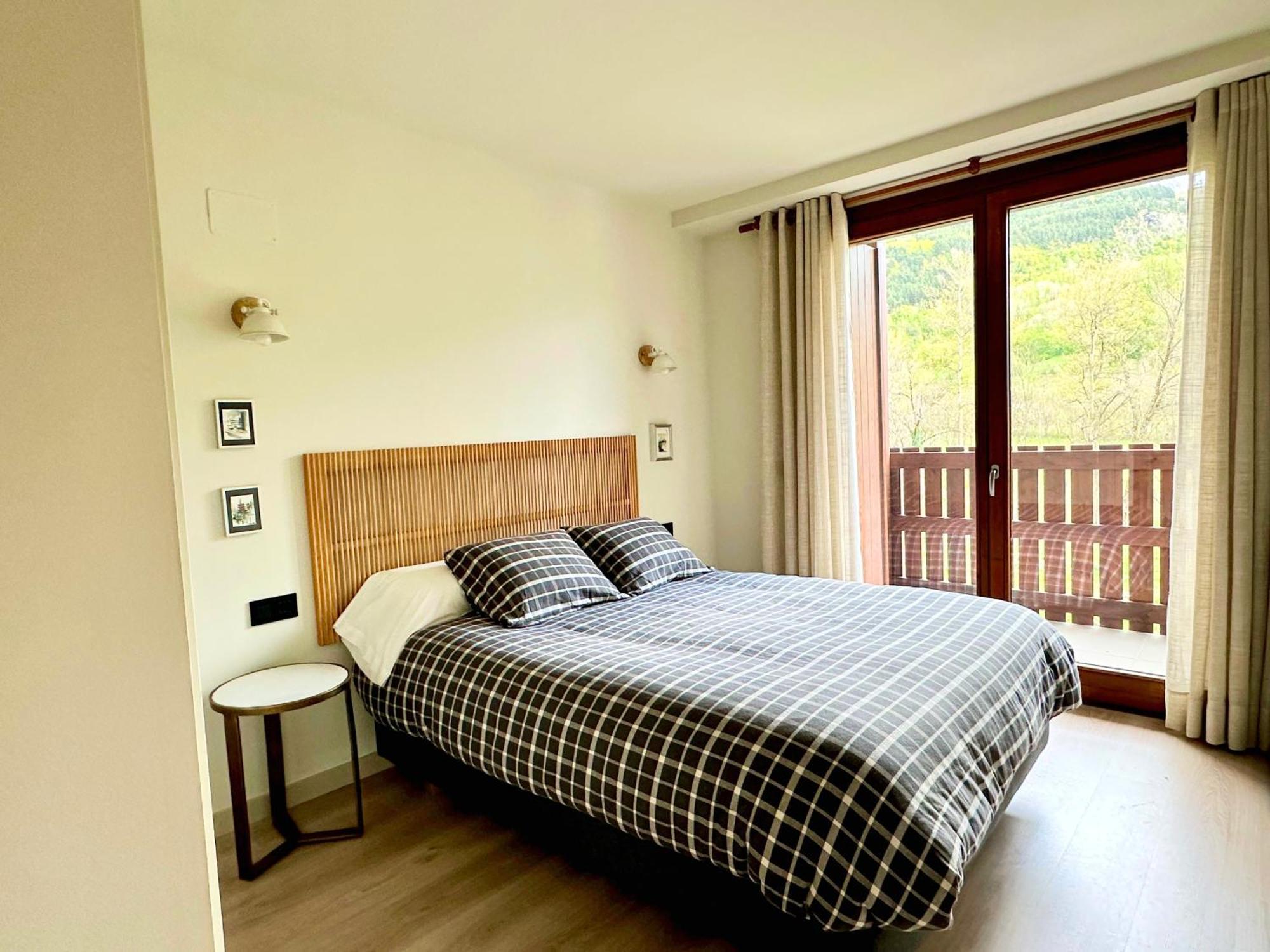 Appartement Bpirineos-Besurta à Benasque Extérieur photo